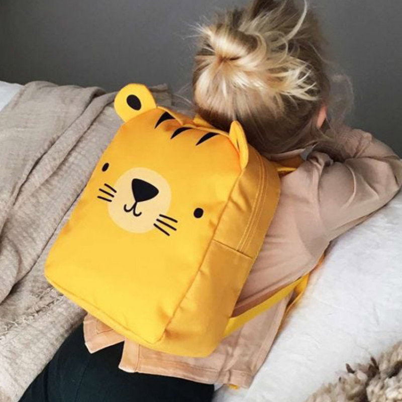 Sac à dos bébé jaune Tigre (A Little Lovely Company) - Image 4