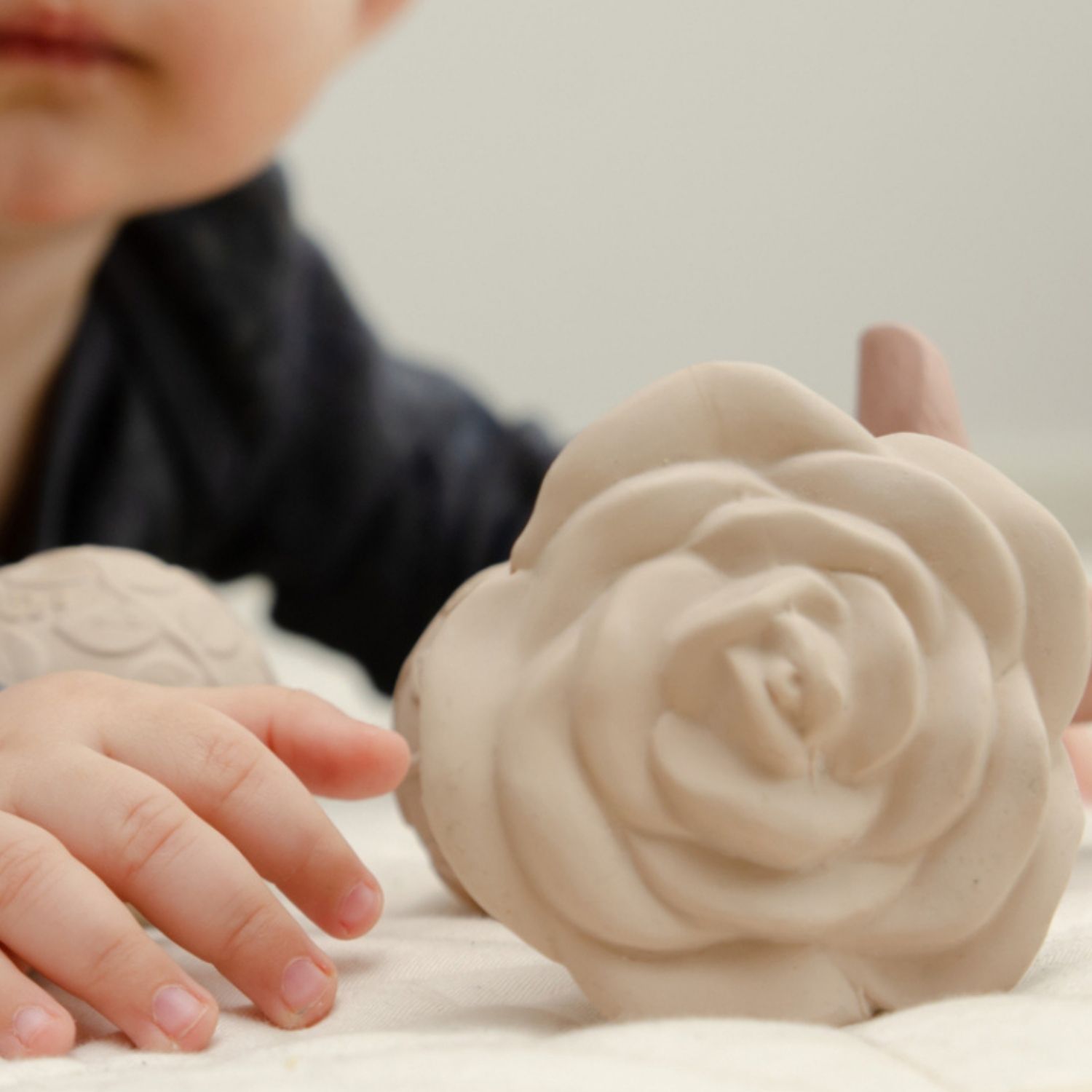 Hochet de dentition Rose beige (Natruba) - Image 3