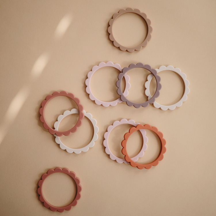 Lot de 3 bracelets de dentition Flower Rose-Blush-Shifting sand (Mushie) - Image 3