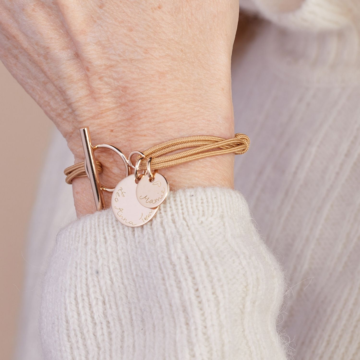 Bracelet Personnalisé Grand-Mère (plaqué or 18 carats) (Merci Maman) - Image 1