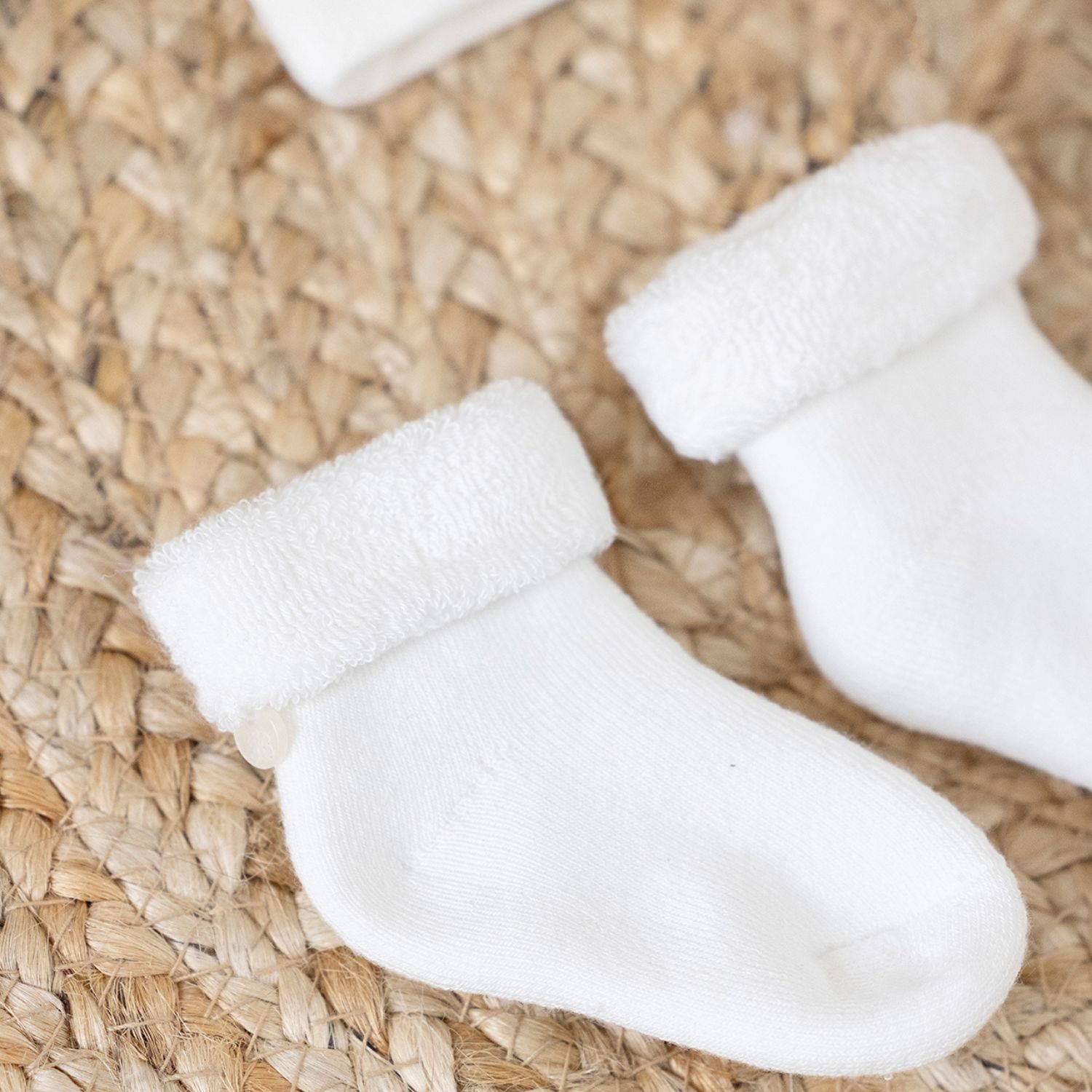 kit naissance bonnet chaussettes mouffles en coton bio (Tartine et Chocolat) - Image 2