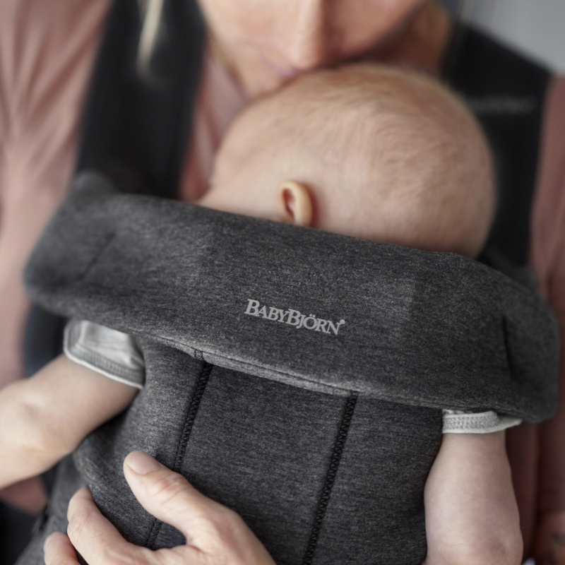 Porte bébé Mini Jersey 3D gris charbon (BabyBjörn) - Image 4