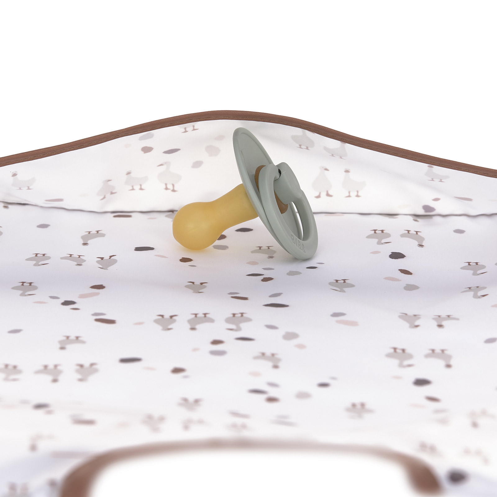 Lot de 2 bavoirs manches longues avec poche Tiny Farmer Oie lilas cendré (Lassig) - Image 1