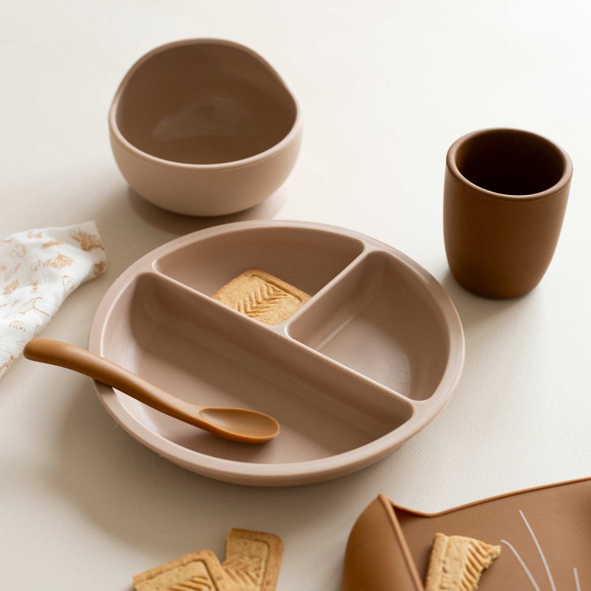 Coffret repas en silicone Sable-Caramel (4 pièces) (Trois Kilos Sept) - Image 2