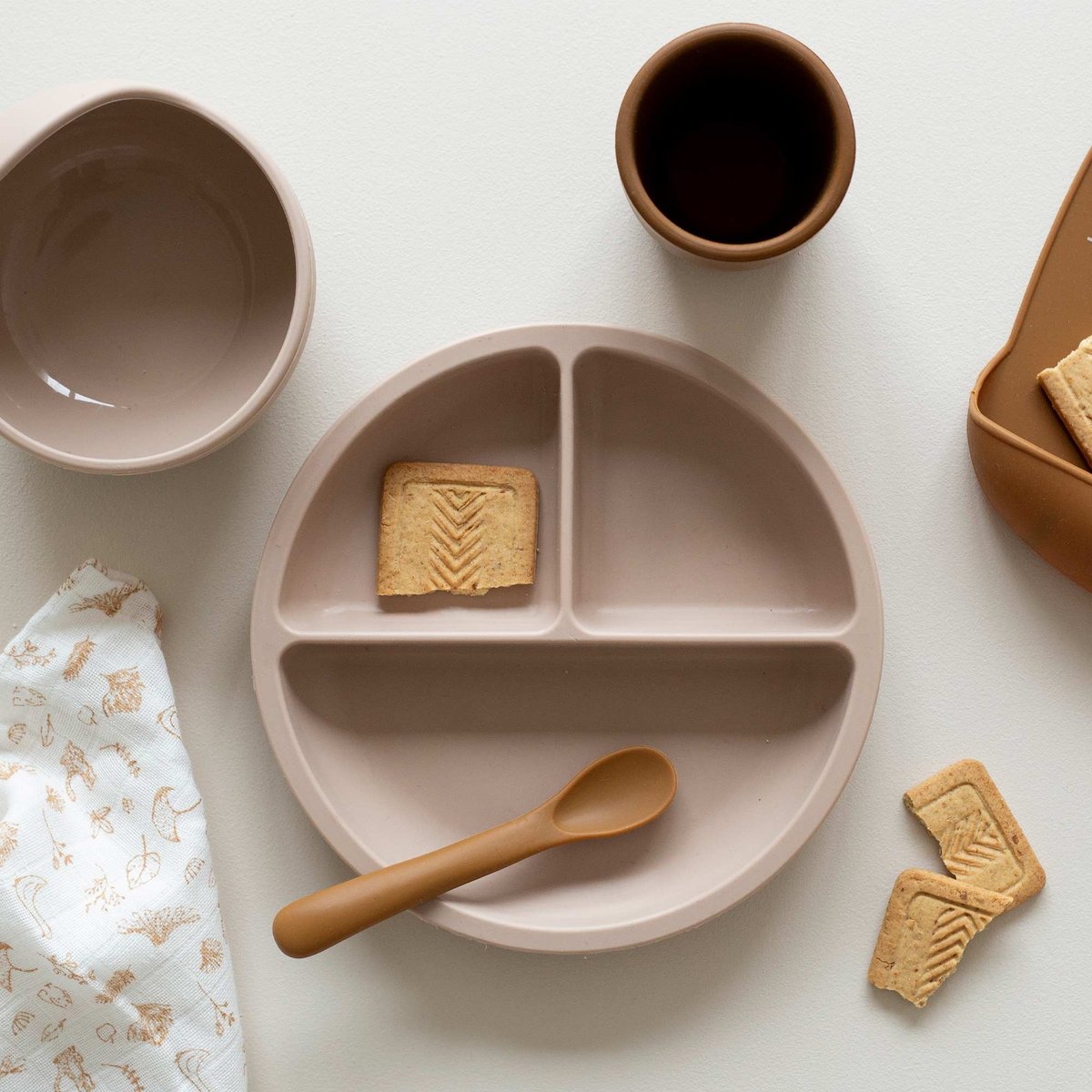 Coffret repas en silicone Sable-Caramel (4 pièces) (Trois Kilos Sept) - Image 3