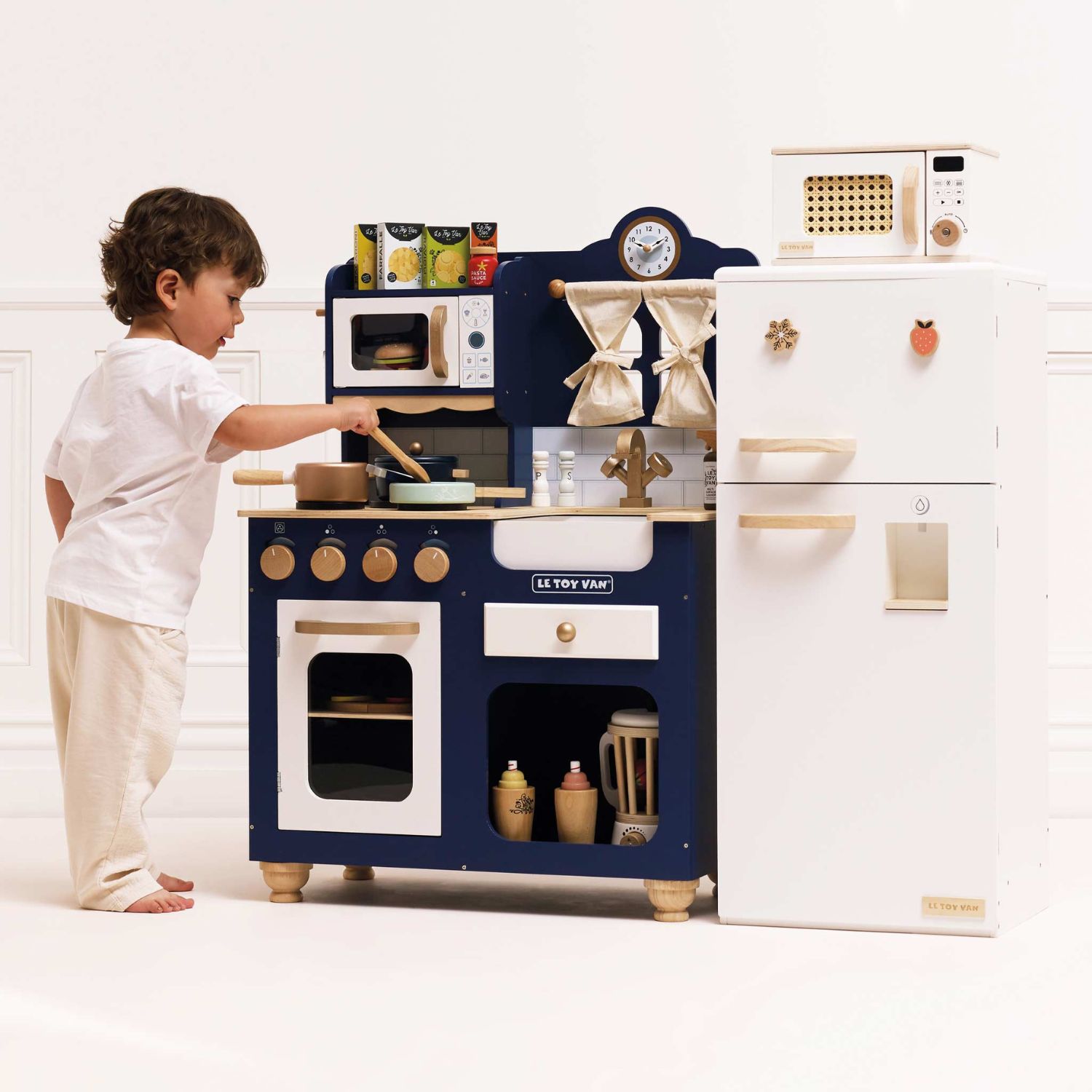 Le Toy Van - Cuisine bleue Oxford en bois FSC