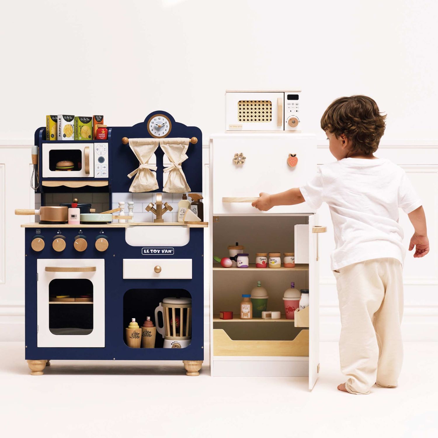 Cuisine bleue Oxford en bois FSC (Le Toy Van) - Image 2