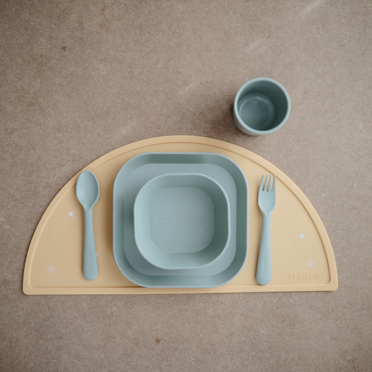 Lot de 2 assiettes carrées Sage (Mushie) - Image 5