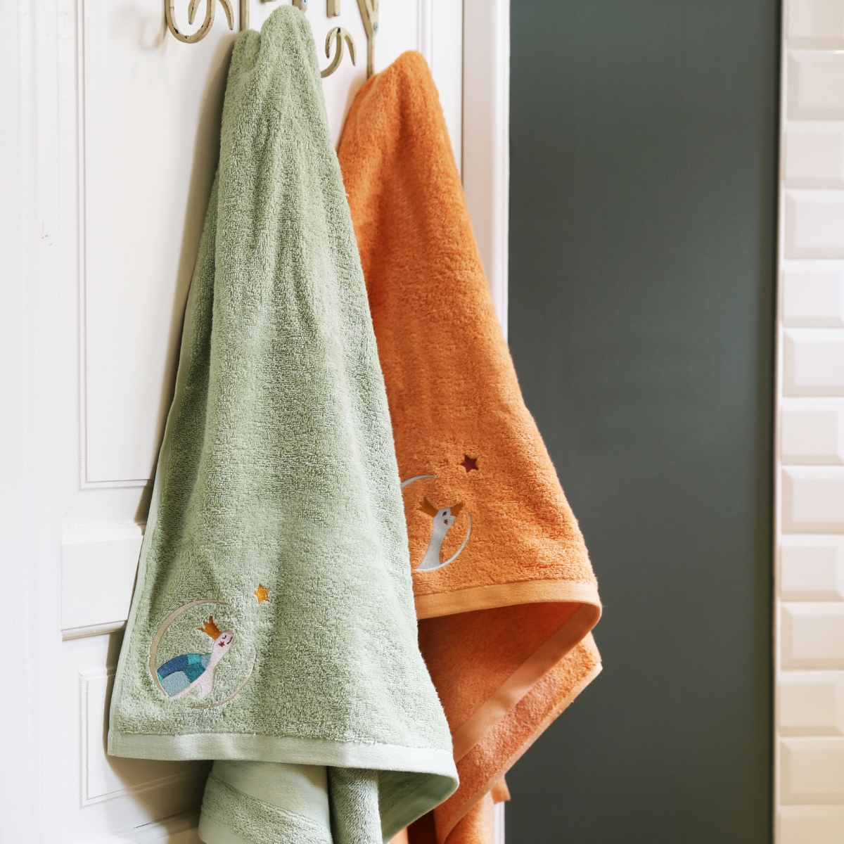 Serviette de bain tortue menthalo (70 x 140 cm) (L'oiseau bateau) - Image 3