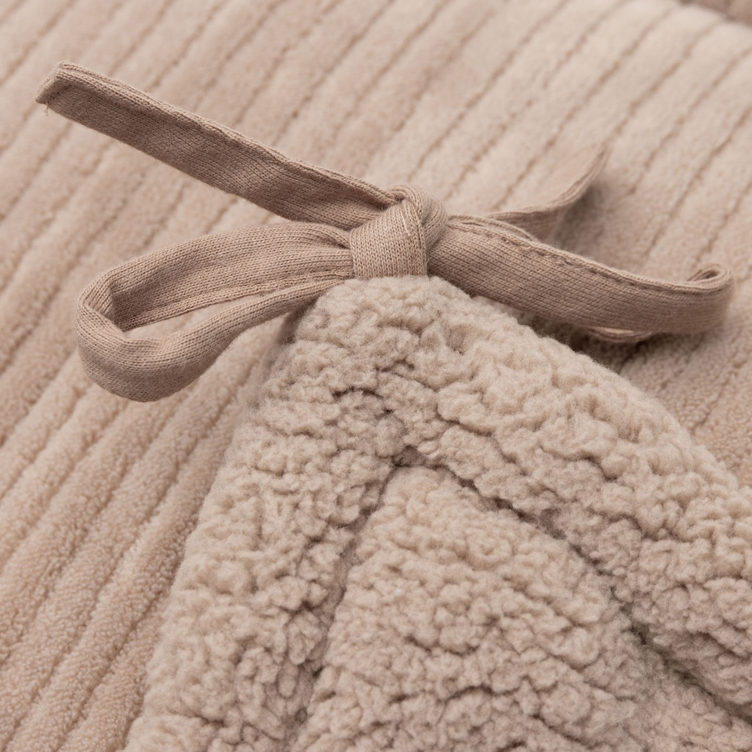 Tour de lit Cloudy Rib Milky Coffee (pour lits 60 x 120 ou 70 x 140 cm) (Jollein) - Image 3
