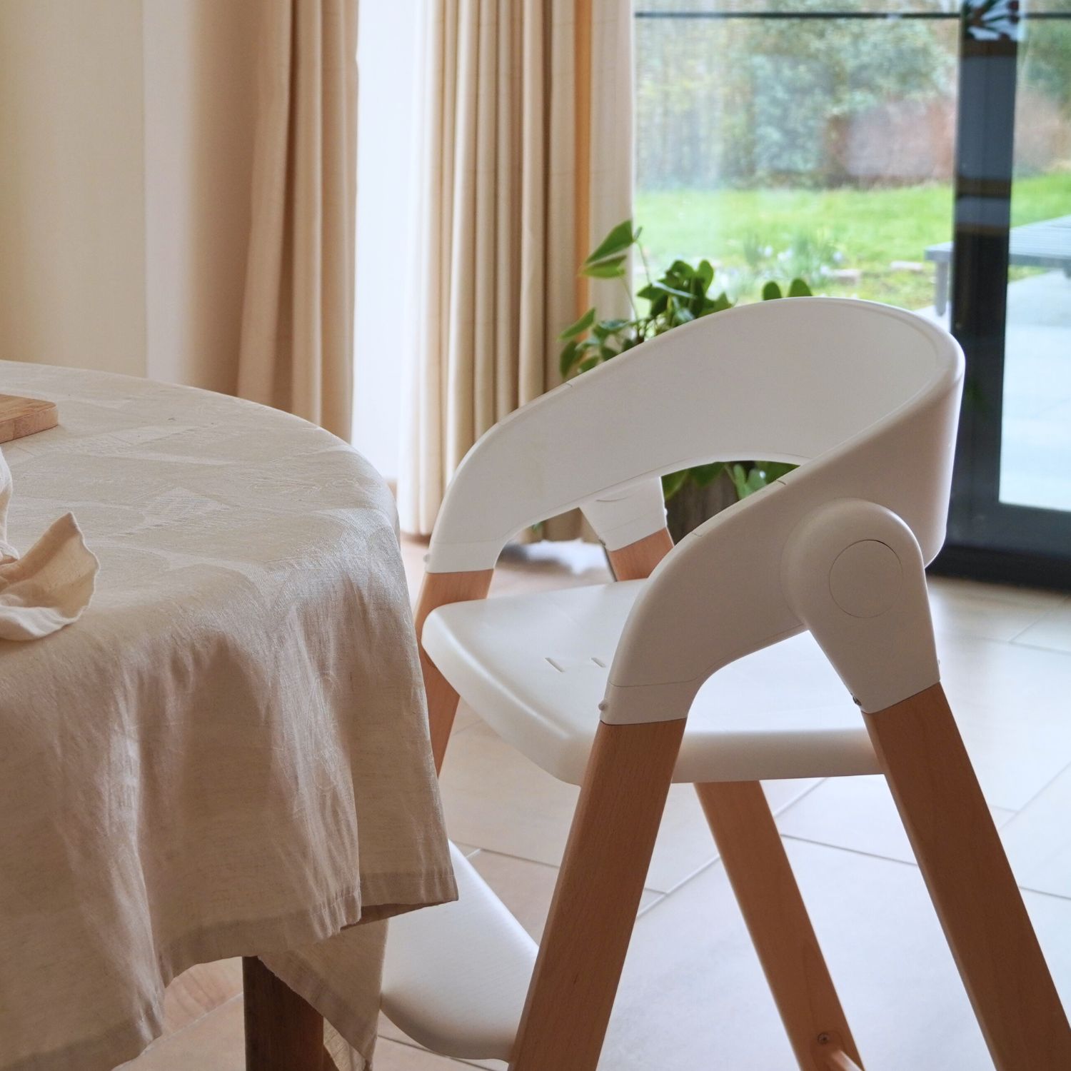 Chaise haute évolutive Grow With Me Pure white (Bo Jungle) - Image 4