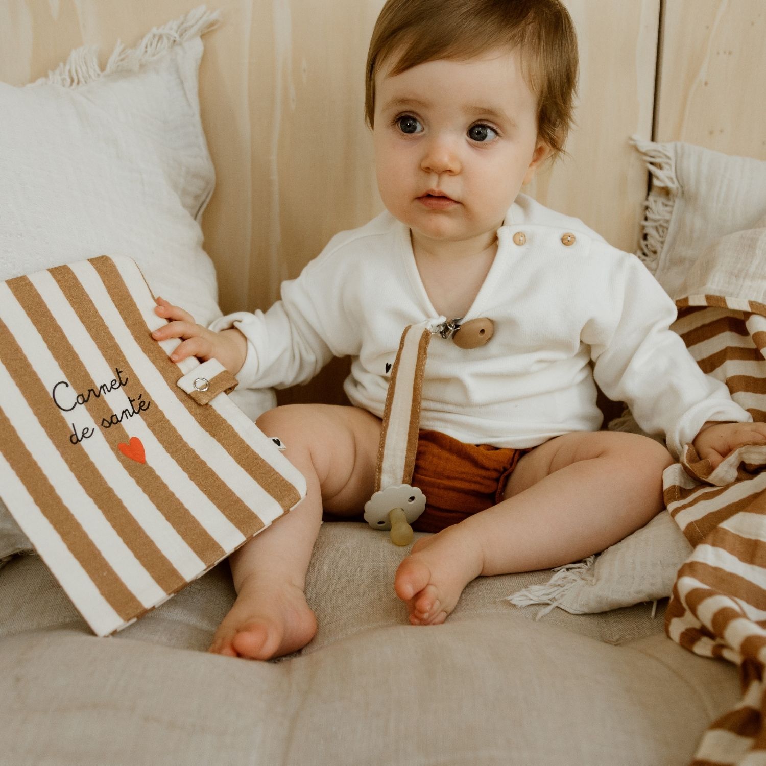 Protège carnet de santé Rayures Larges (personnalisable) (Atelier Wagram) - Image 2