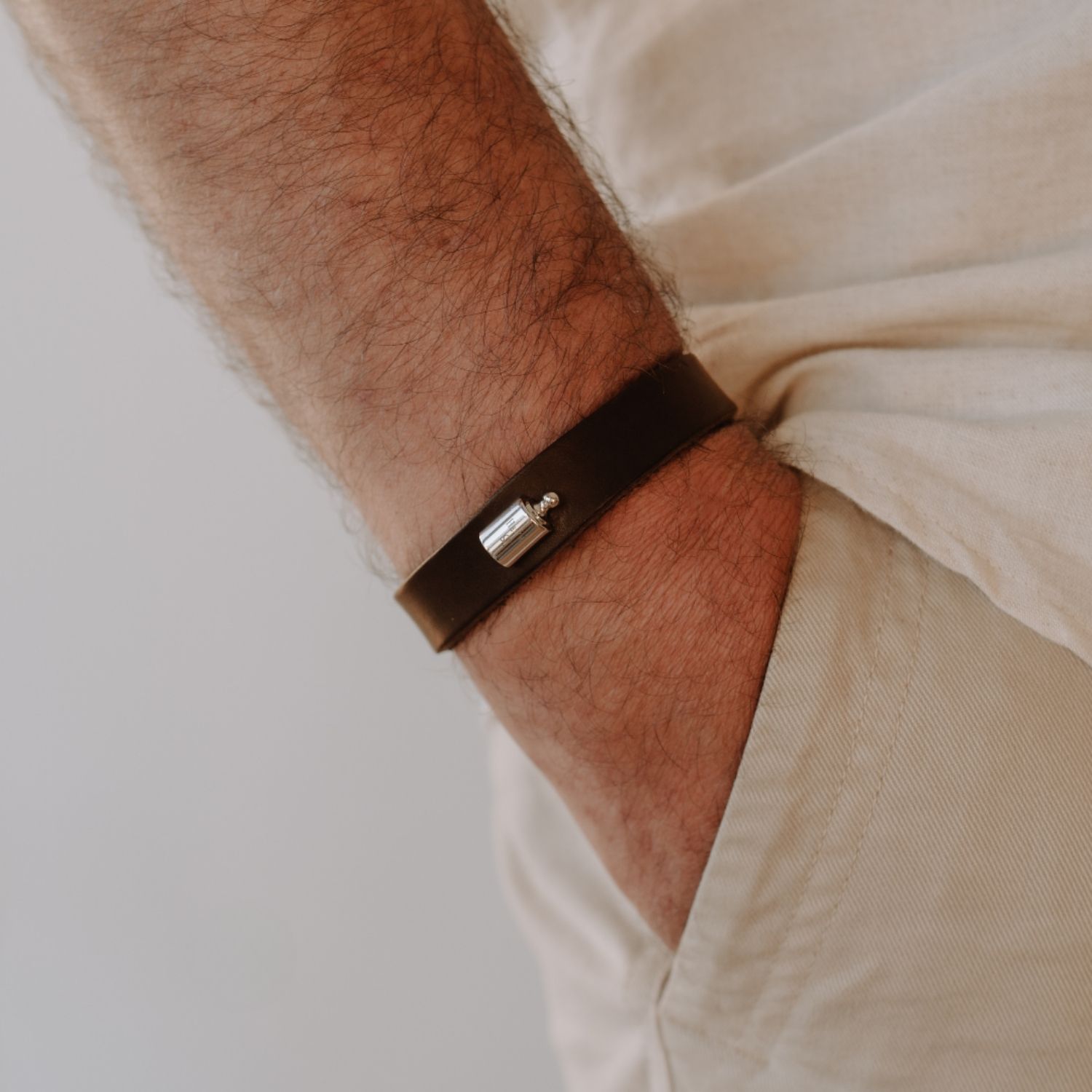 Mon Petit Poids - Bracelet en cuir Mon Petit Poids Brun (argent rhodié)