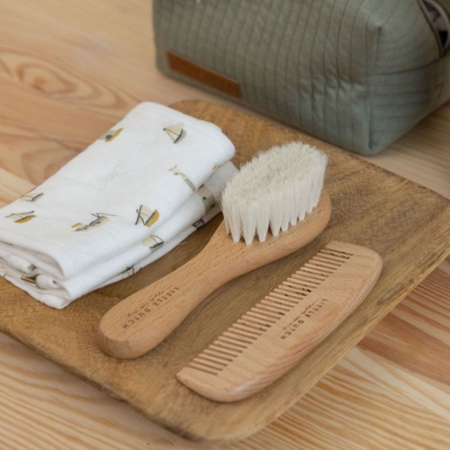 Ensemble brosse et peigne bébé en bois (Little Dutch) - Image 2