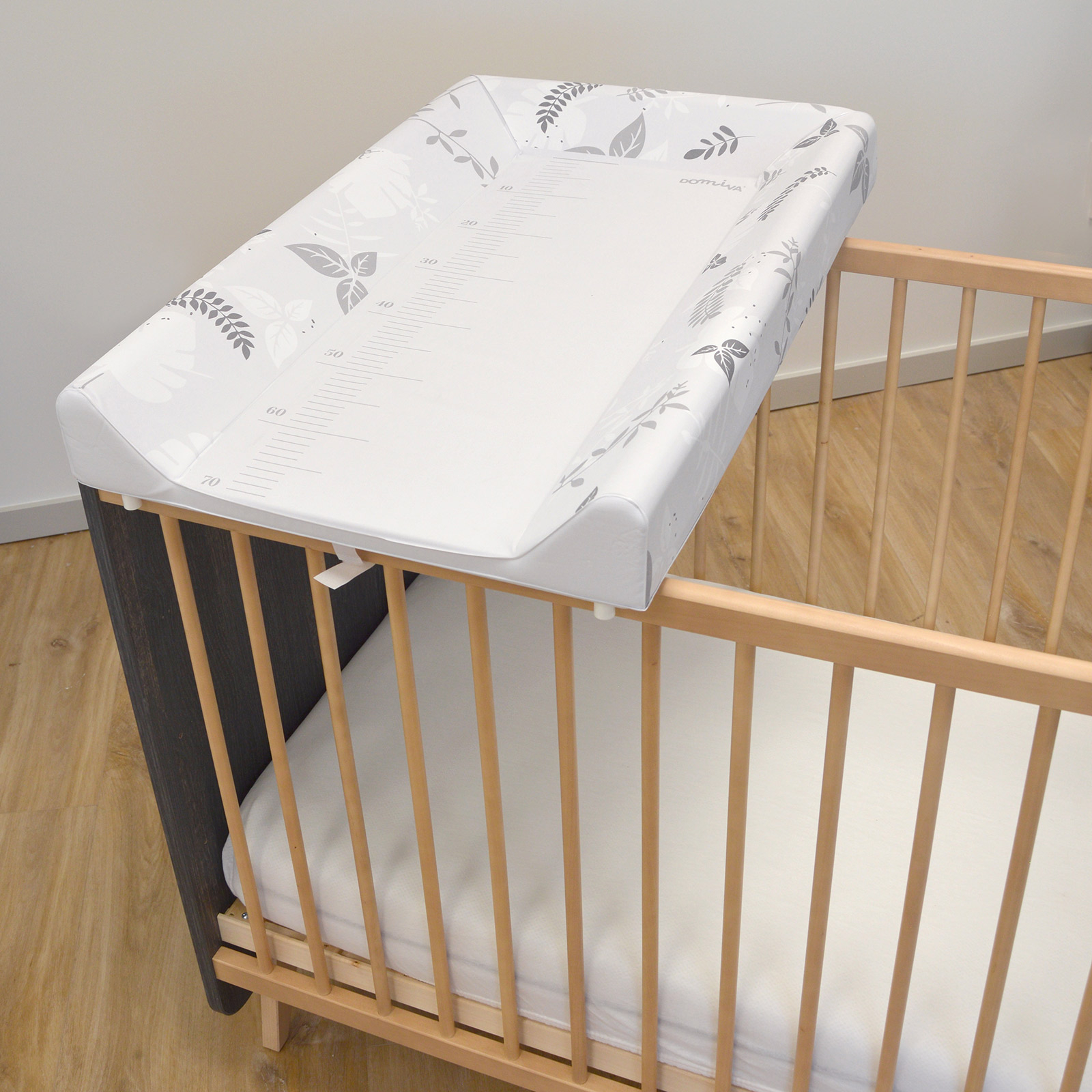 Domiva - Plan à langer avec matelas gris (pour lits 60 x 120 cm et 70 x 140 cm)