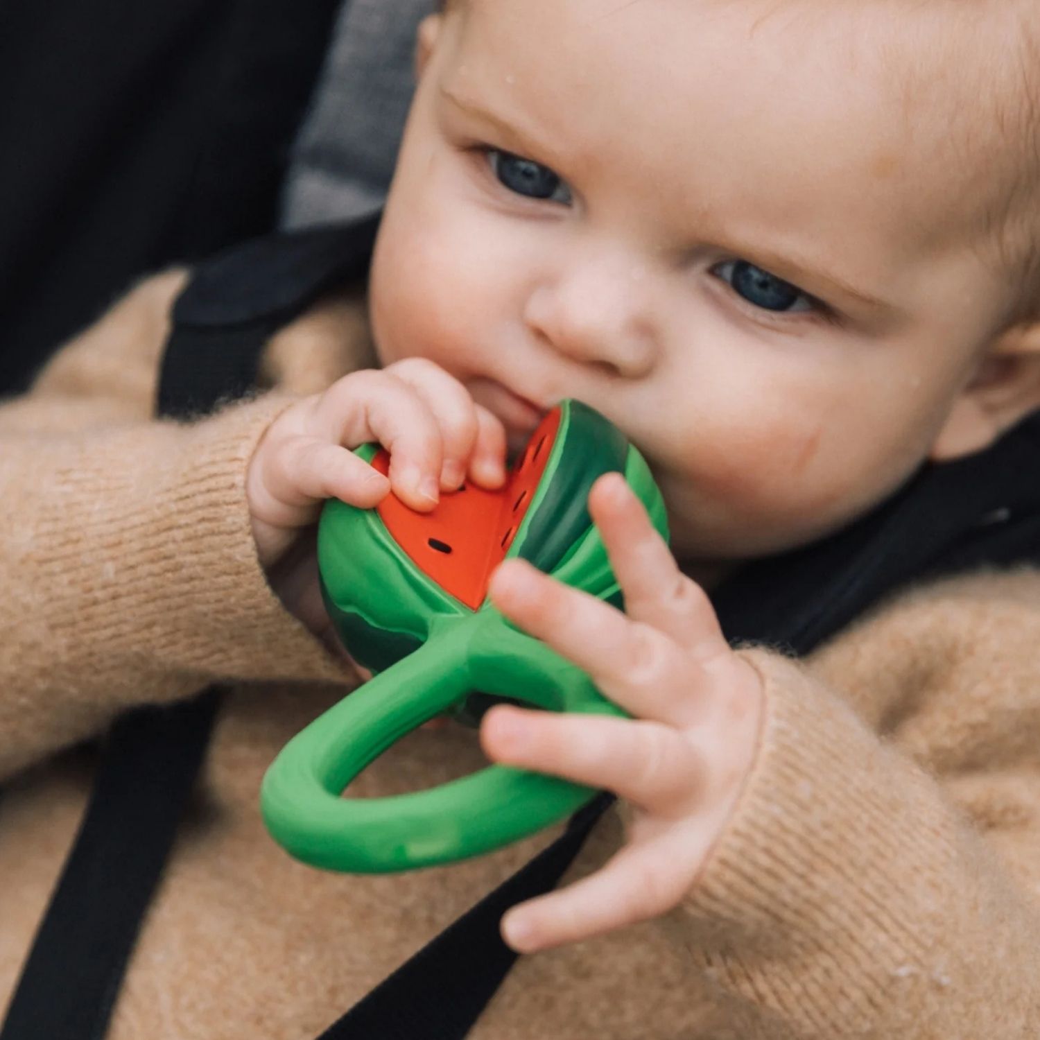 Oli and Carol - Hochet et anneau de dentition bébé Watermelon