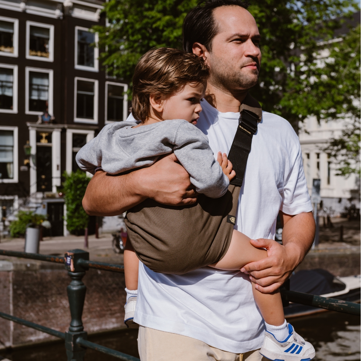 Porte bébé enfant Coffee (Wildride) - Image 1