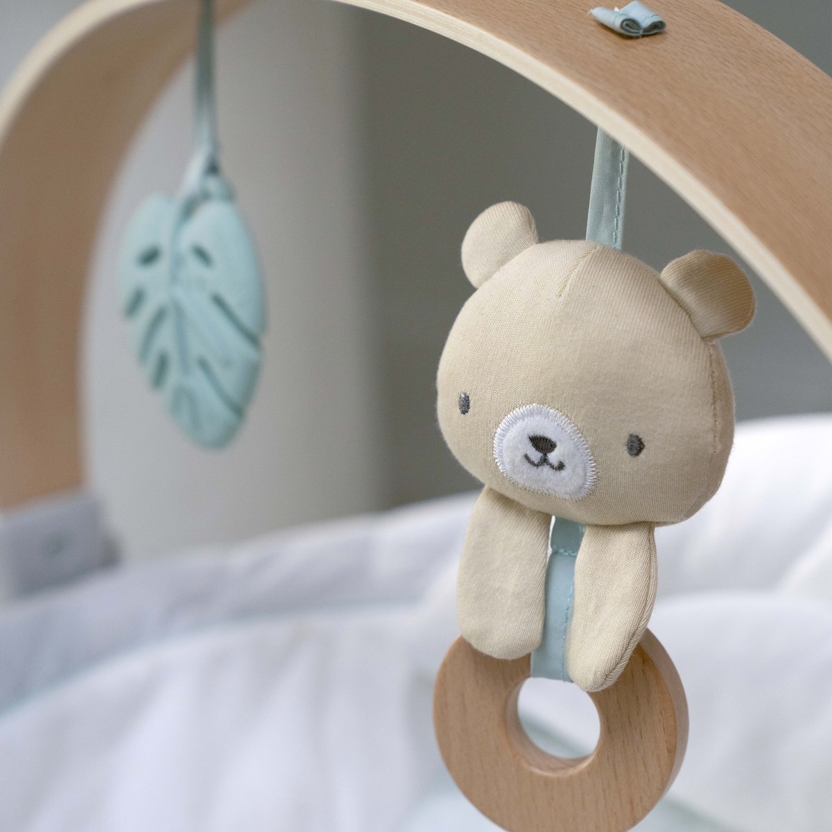 Transat Cozy Spot avec arche en bois (Kids2) - Image 4