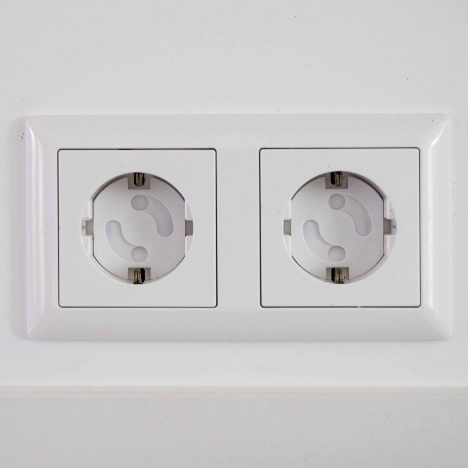 Lot de 6 caches-prises transparent (Dooky) - Image 2