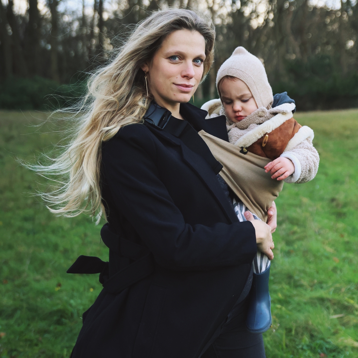 Porte bébé enfant en lin Camel (Wildride) - Image 3