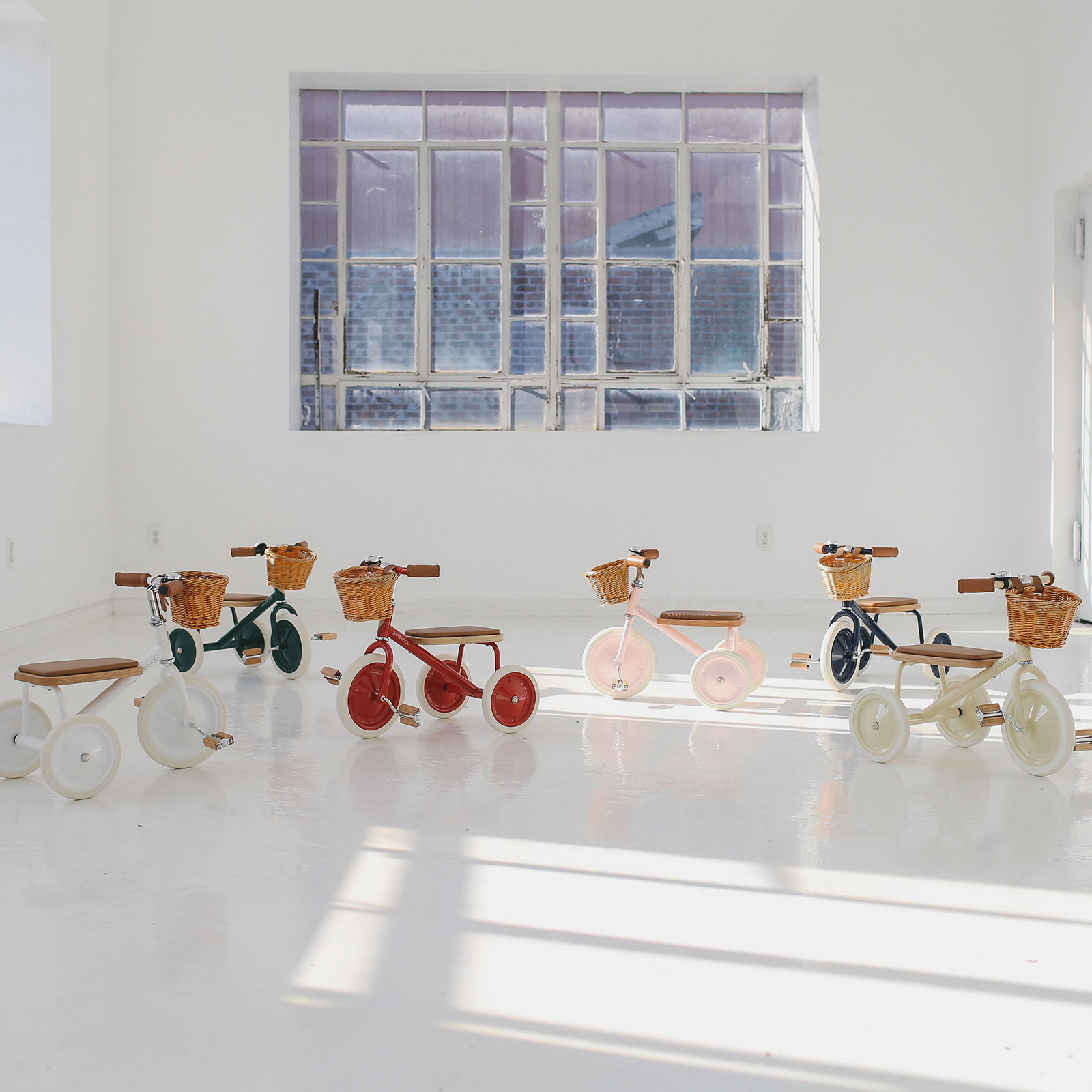 Tricycle évolutif Trike bleu marine (Banwood) - Image 2