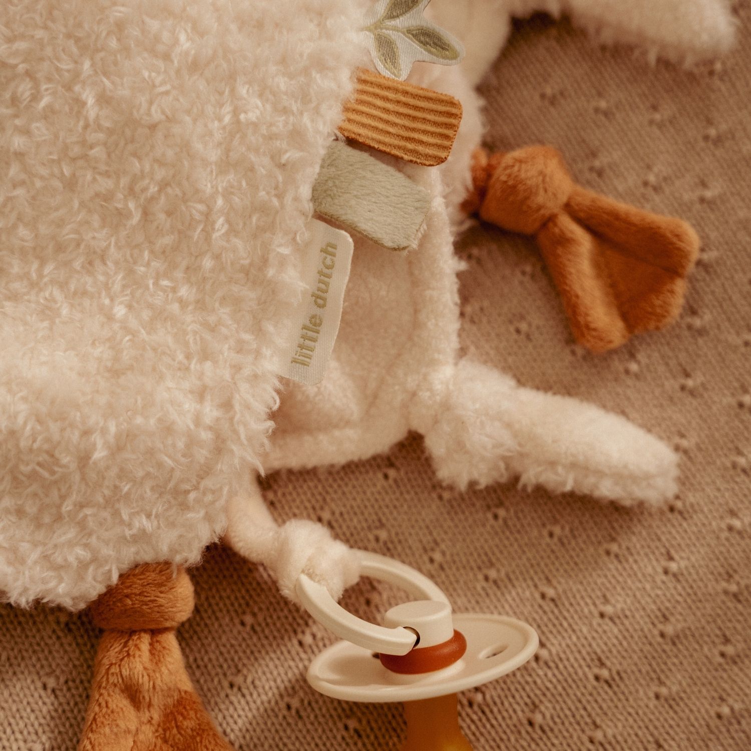 Doudou carré Oie Newborn (Little Dutch) - Image 2