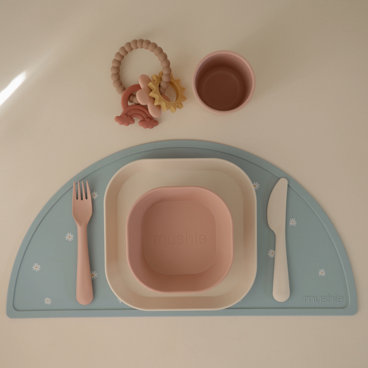 Set de couverts Blush (Mushie) - Image 2