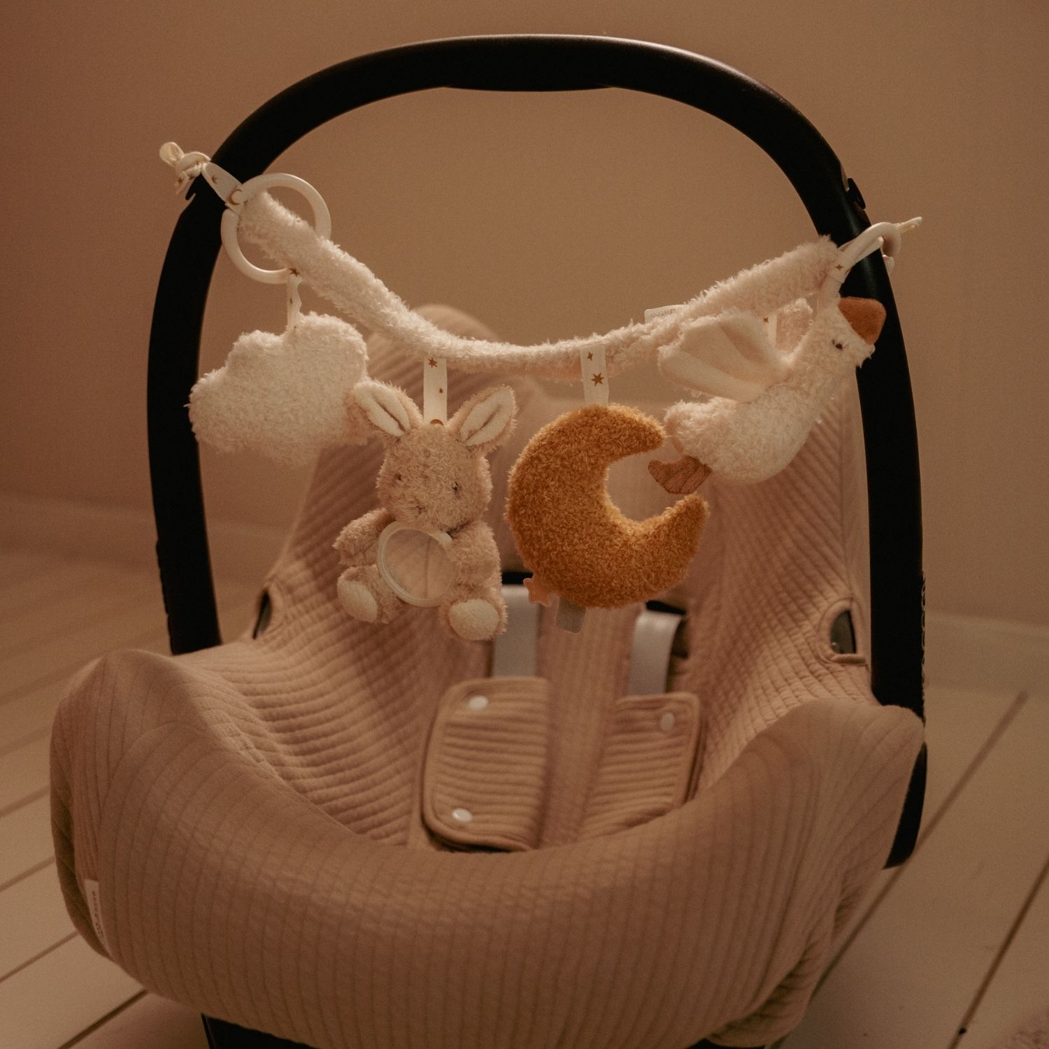Chaîne d'activités pour poussette Newborn (Little Dutch) - Image 1