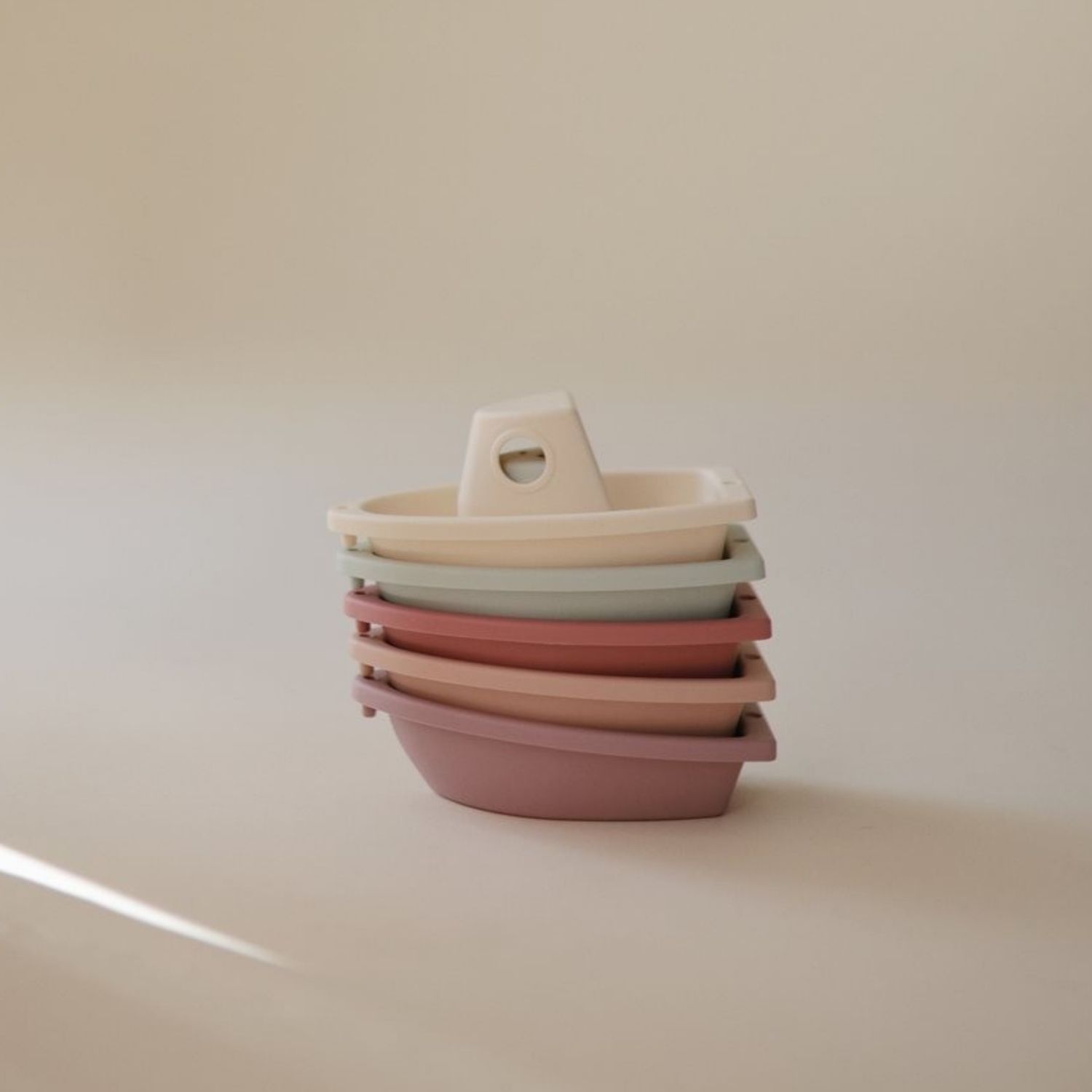 Lot de 5 jouets de bain Boats Petal (Mushie) - Image 3