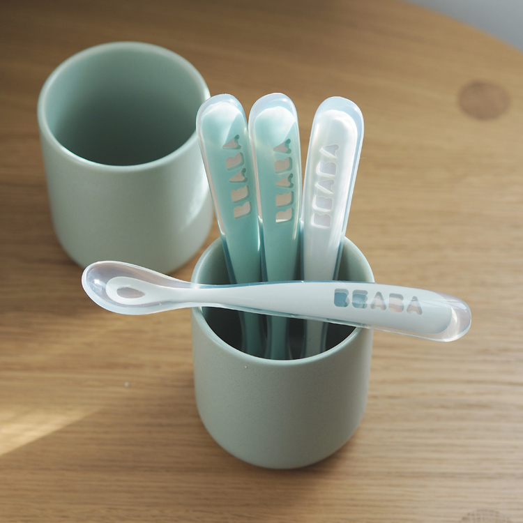 Lot de 4 cuillères 1er âge en silicone gris et vert sauge (Béaba) - Image 4