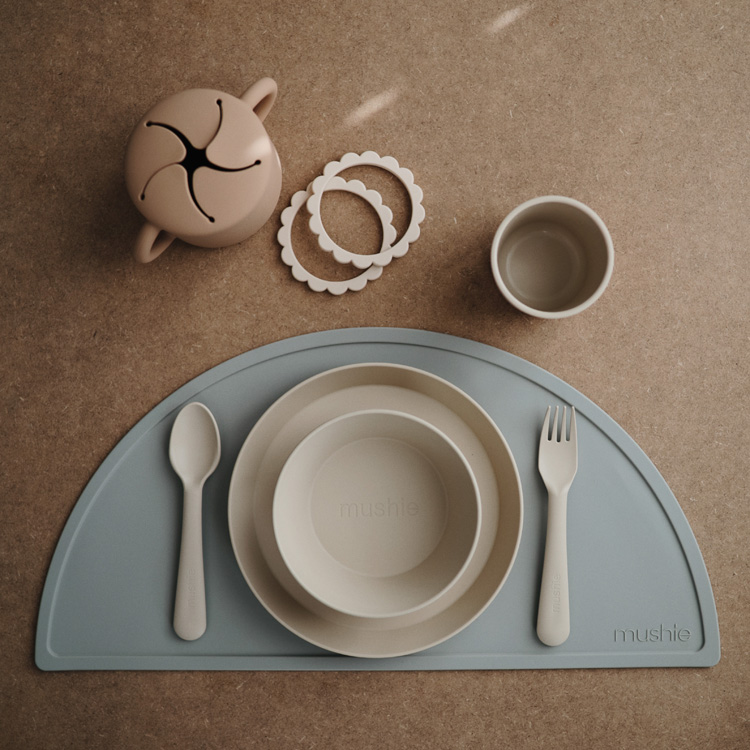 Lot de 2 assiettes rondes Vanilla (Mushie) - Image 3