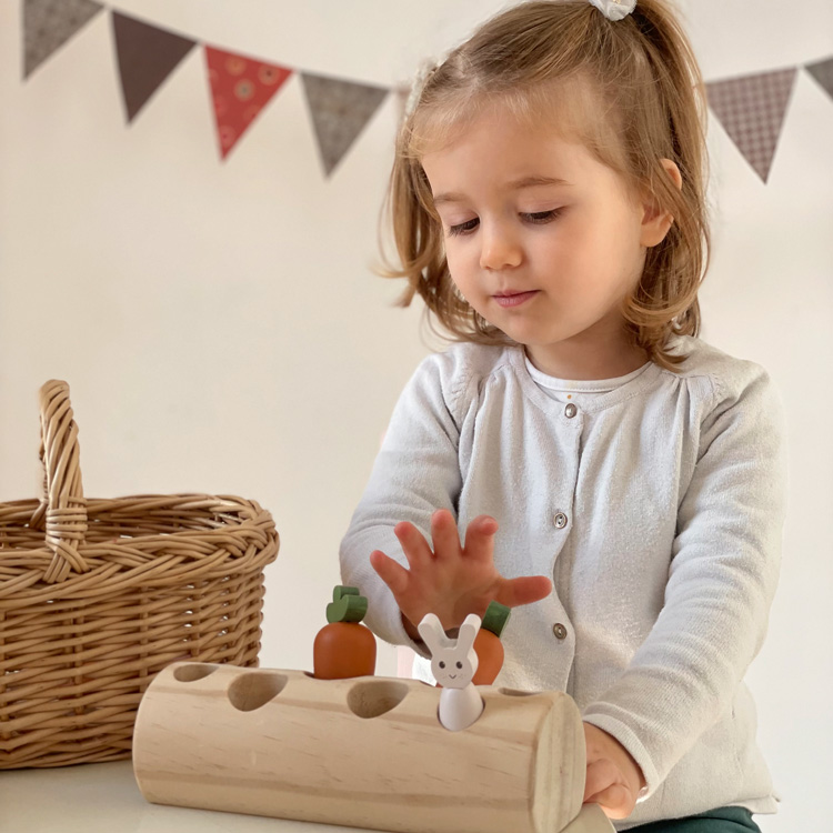 Jeu à encastrer buche, lapins et légumes (Egmont Toys) - Image 3