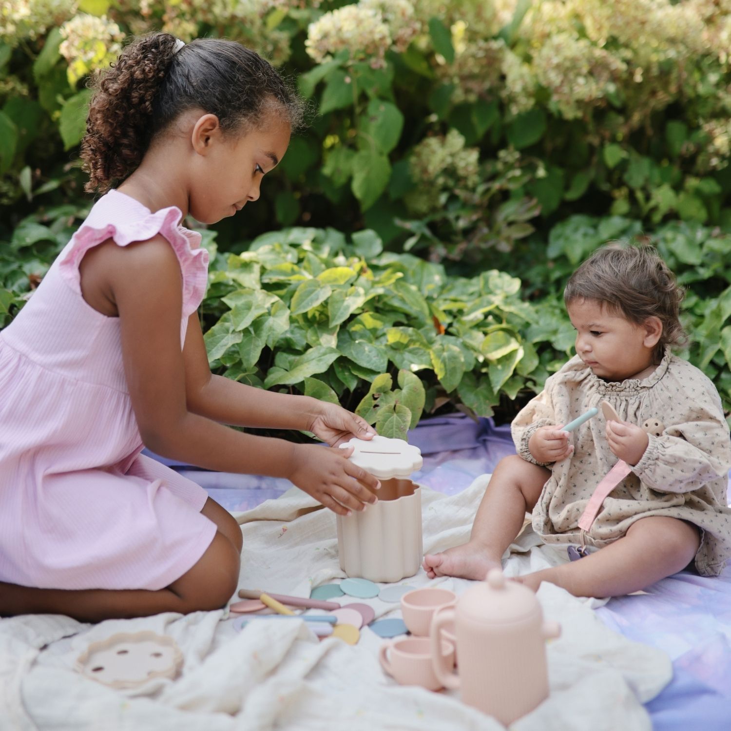 Boîte à formes Coin & Tube (Mushie) - Image 4