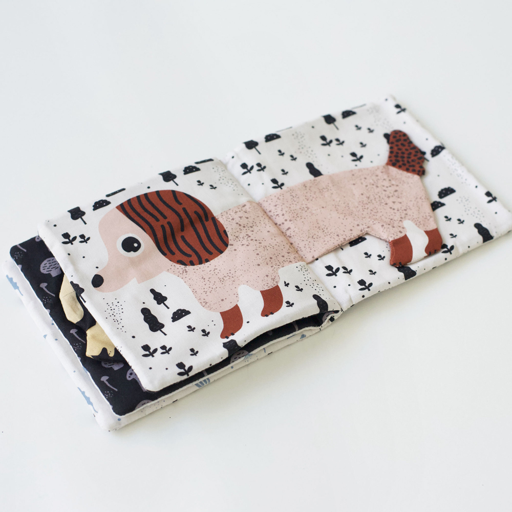 Livre bébé en tissu Peekaboo Pets (Wee Gallery) - Image 5
