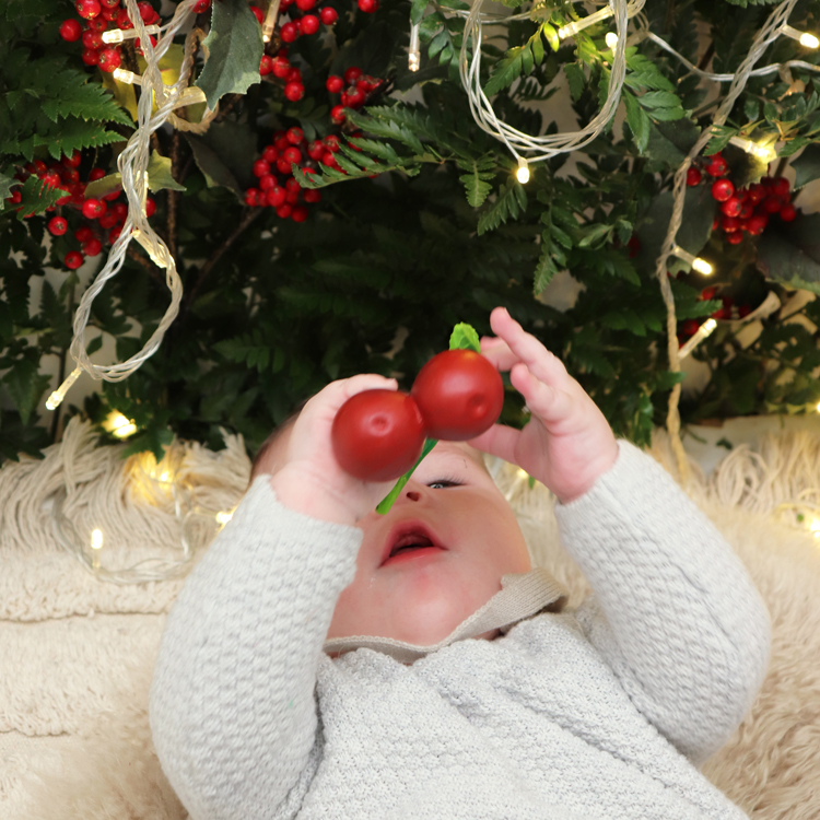 Mery la cerise en latex d'hévéa (Oli & Carol) - Image 7