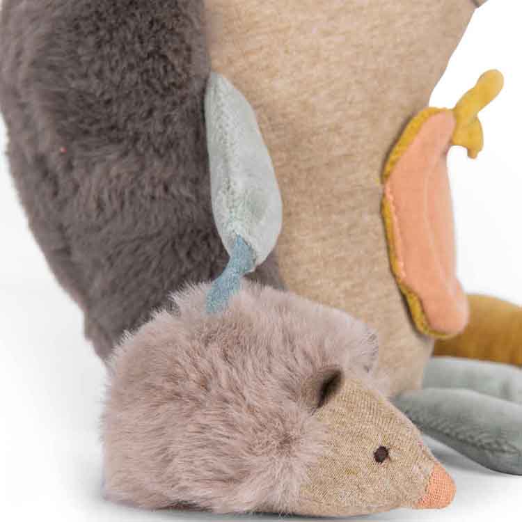 Hérisson d'activités à suspendre Trois petits lapins (Moulin Roty) - Image 4