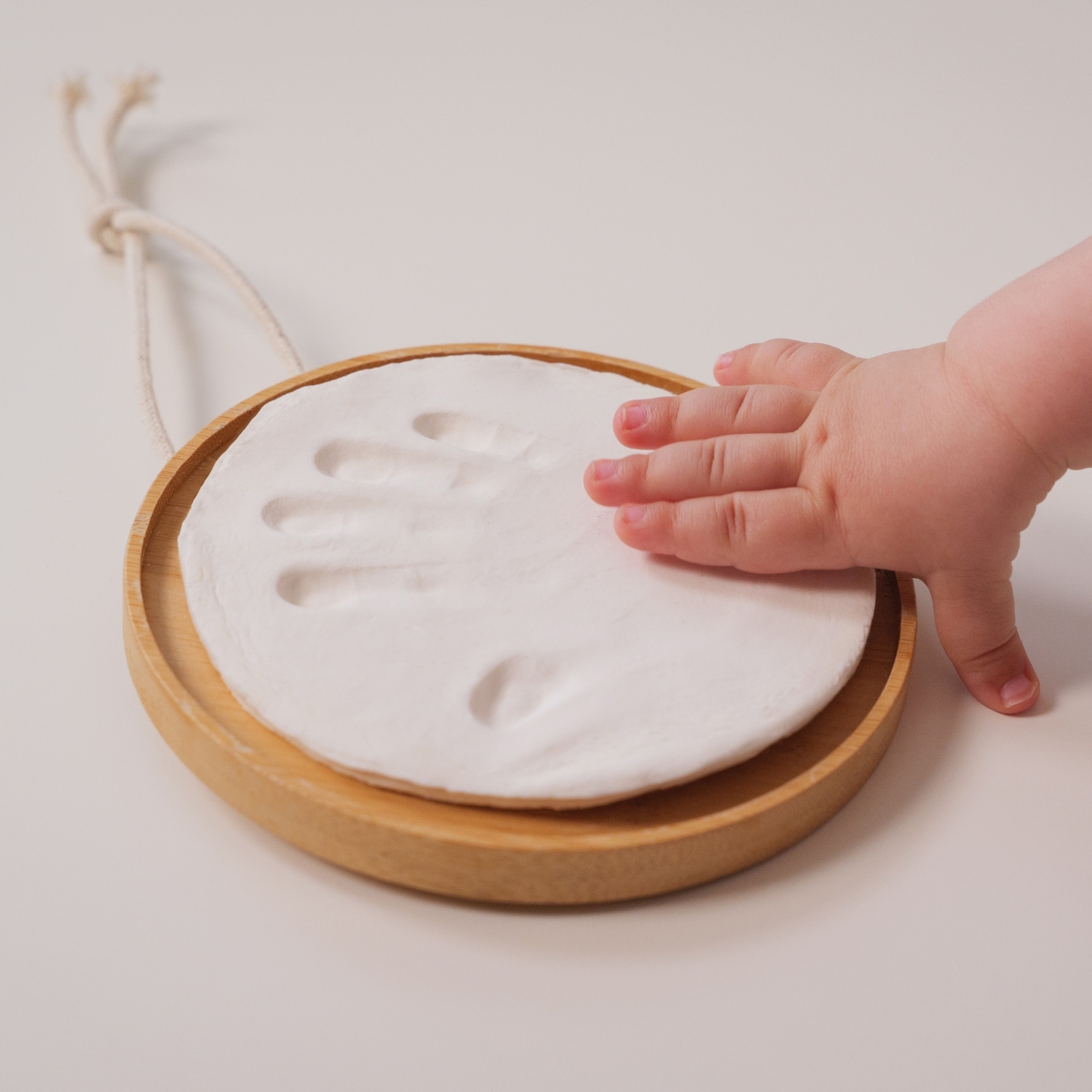 Médaillon empreinte en bois (Petit Artichaut) - Image 1