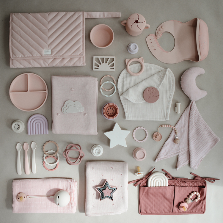 Assiette à compartiments en silicone avec ventouse Blush (Mushie) - Image 3