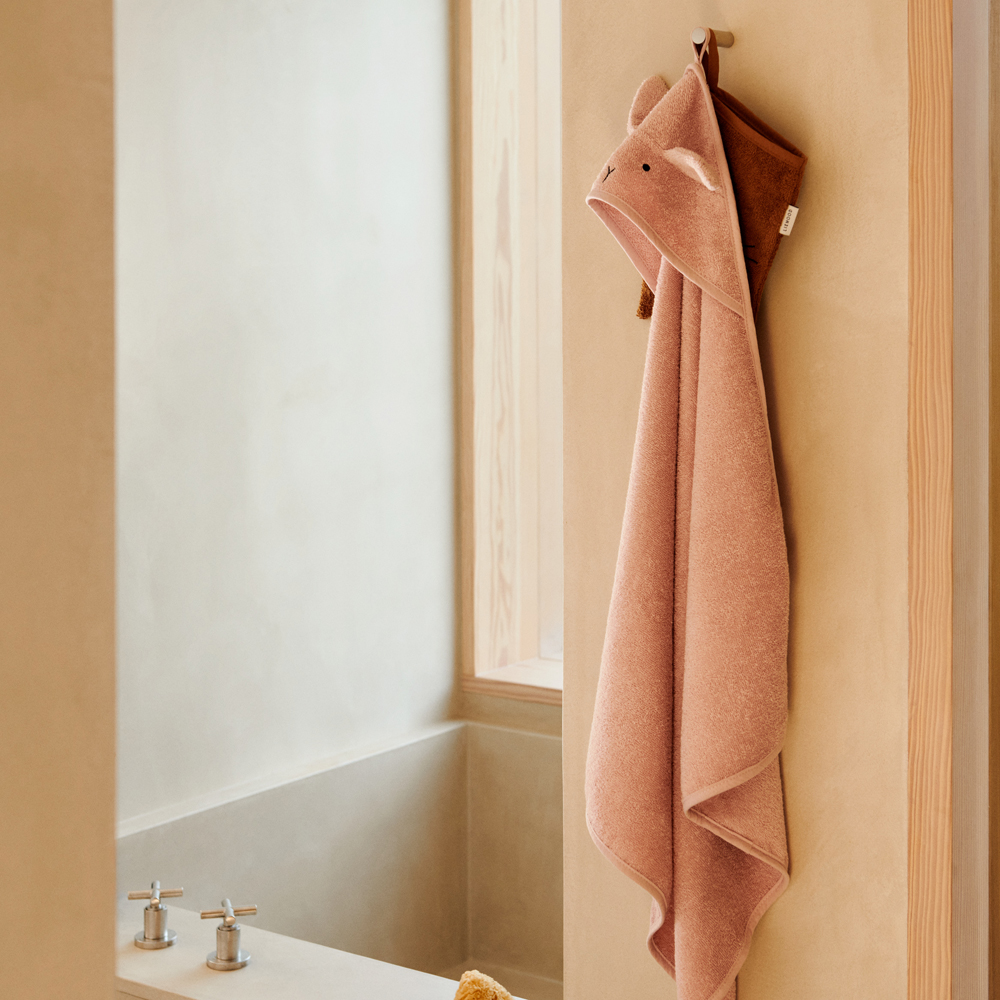Cape de bain Albert Rabbit rose (70 x 70 cm) (Liewood) - Image 3